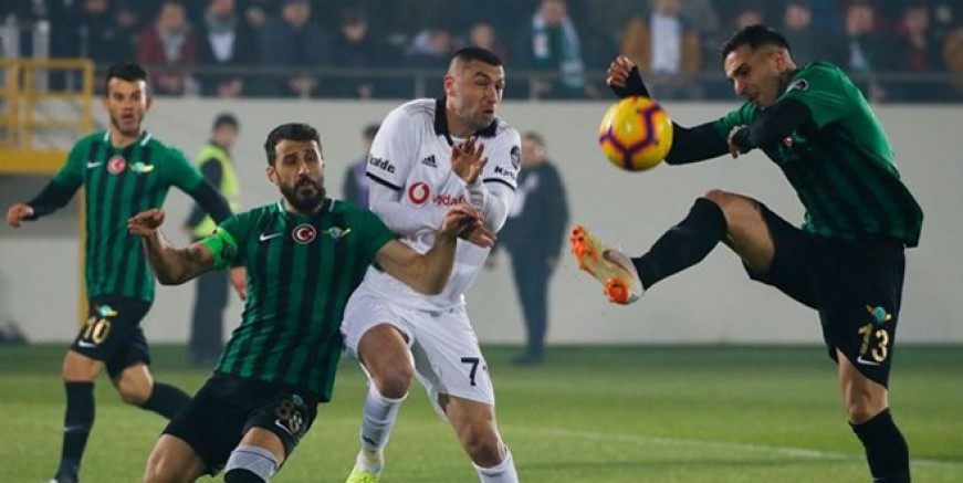 Akhisarspor’da yabancı skandalı