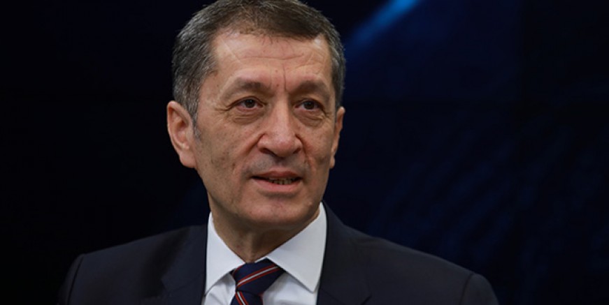 Ders sayıları yarı yarıya azaltılıyor!