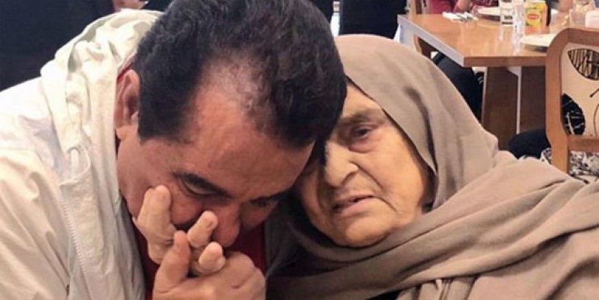 İbrahim Tatlıses annesini kaybetti