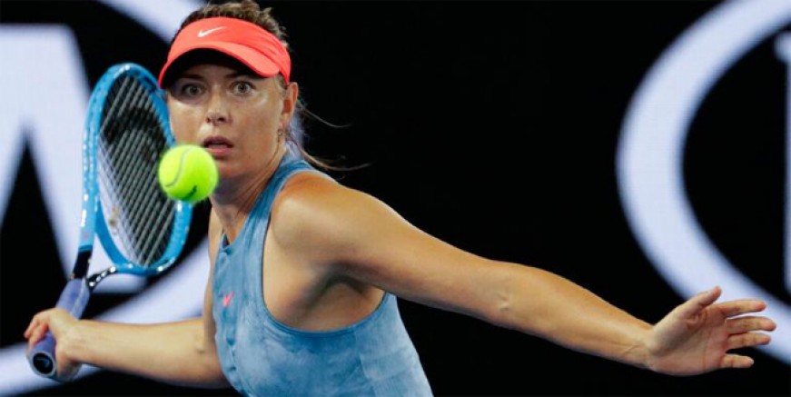 Maria Sharapova Wozniacki’yi devirdi