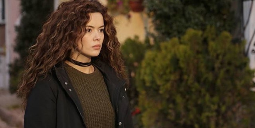 Seray Kaya takipçisine patladı!