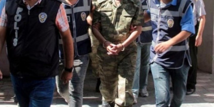 İstanbul’da FETÖ operasyonu: 53 askere gözaltı