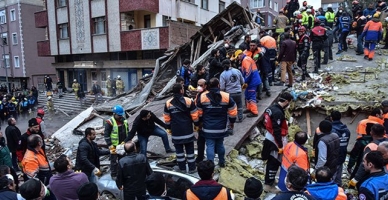 Kartal’daki binanın çökme anı