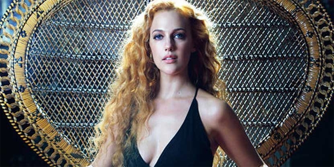 Meryem Uzerli servete kondu!