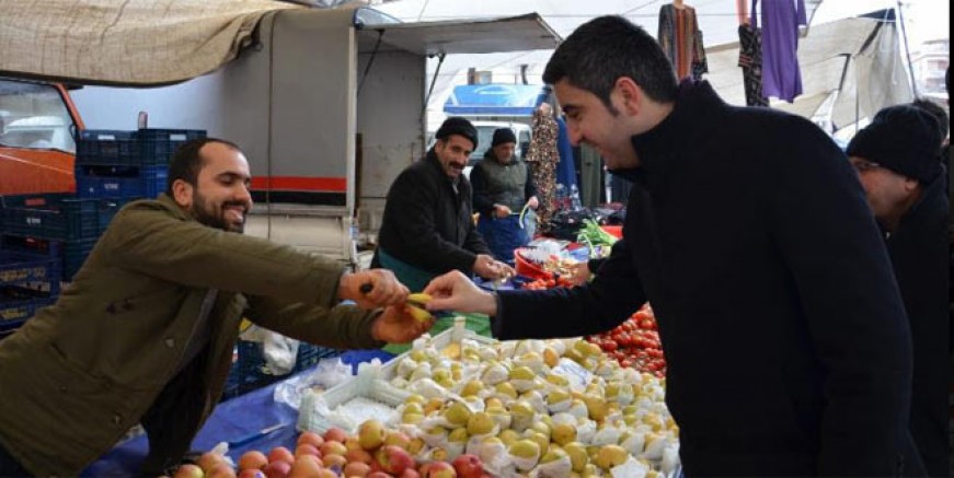 Semt pazarında Gökhan Yüksel rüzgarı