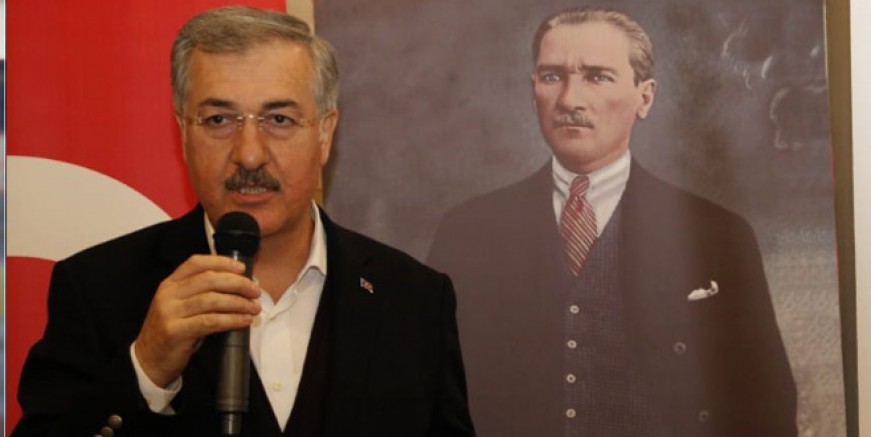 Ebubekir Taşyürek belediye çalışanlarına teminat verdi