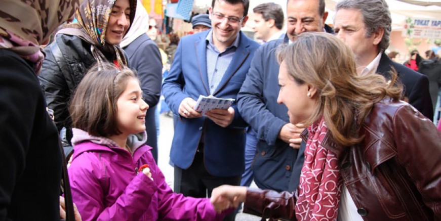 Kadıköylülerden Özgül Özkan Yavuz’a yoğun ilgi