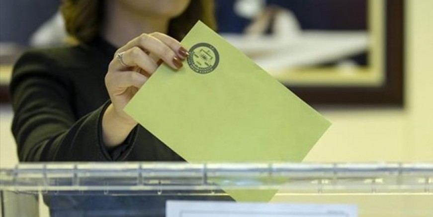 Türkiye yarın sandık başına gidiyor!