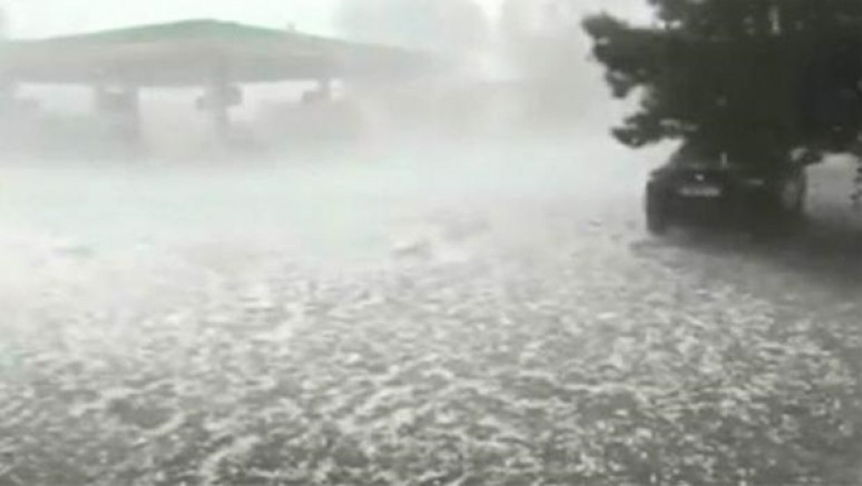 İstanbul’a dolu sürprizi