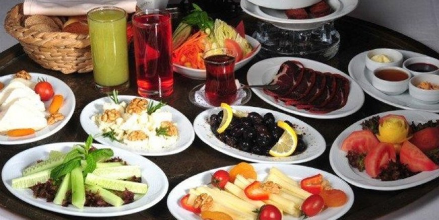 Sahurda tok tutan yiyecekler