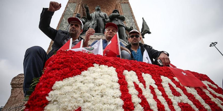 Taksim’e yürümek isteyenlere gözaltı!