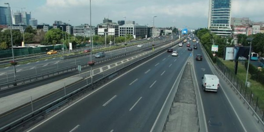 İstanbul’da caddeler boş kaldı