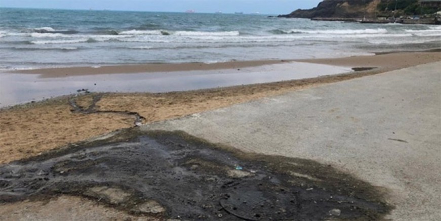 Kilyos’ta kanalizasyon denize akıyor