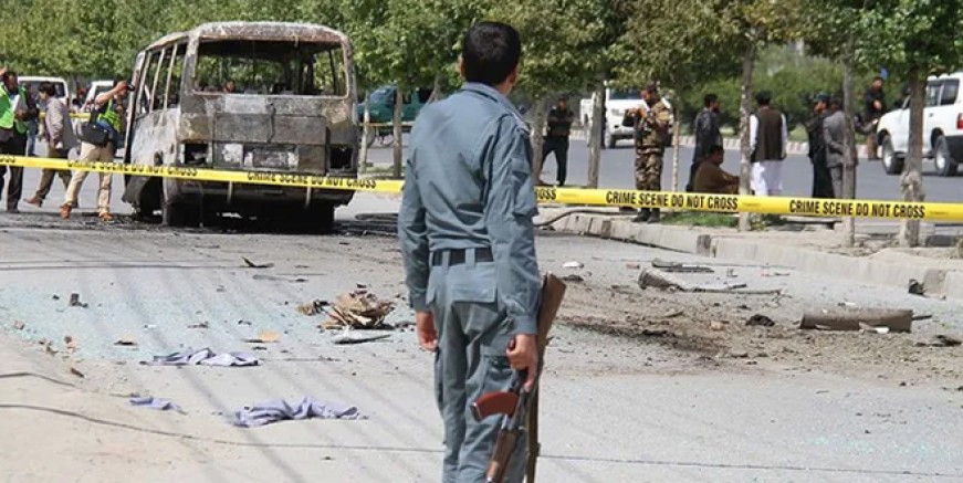 Afganistan’da otobüse bombalı saldırı!