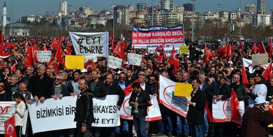 AK Parti’den Emeklilikte Yaşa Takılanlar açıklaması
