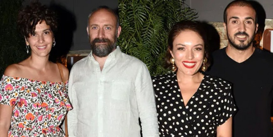 Ezgi Mola Çeşme’de mekan açtı