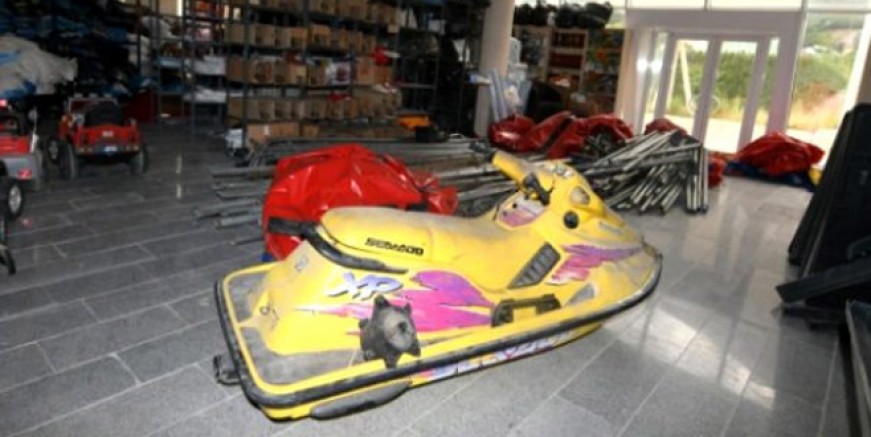 Gürsel Tekin’den olay jet ski iddiası