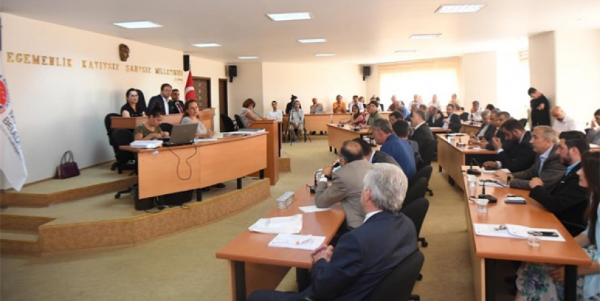 Maltepe Belediye meclisi katliamlara karşı tek yürek