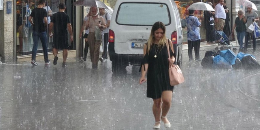 Meteoroloji’den İstanbul’a sağanak uyarısı!