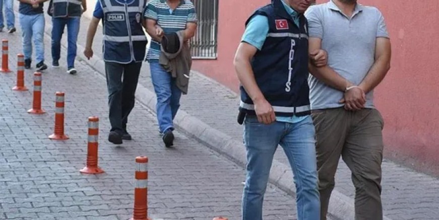 TSK’da FETÖ operasyonu; 176 gözaltı!