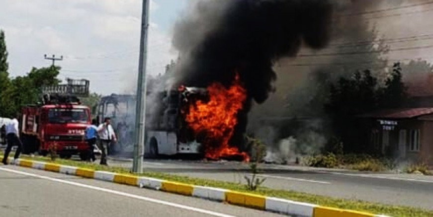 Balıkesir’de yolcu otobüsünde yangın: 5 ölü