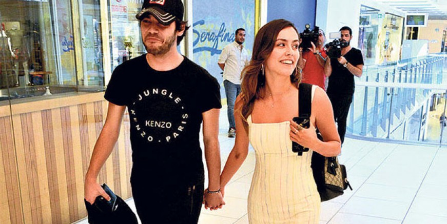 Berkay Hardal yeni sevgilisiyle el ele!