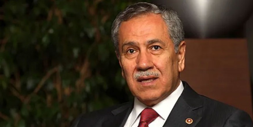 Bülent Arınç Davutoğlu ve Babacan’a tepkili