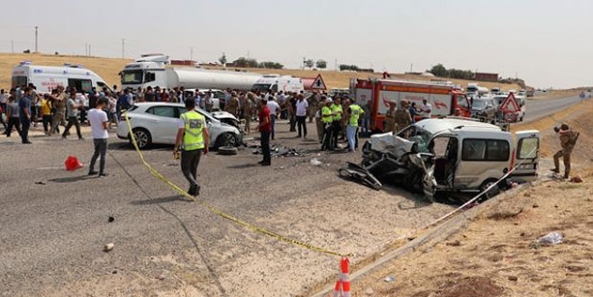 Diyarbakır- Bingöl yolunda korkunç kaza: 3 ölü