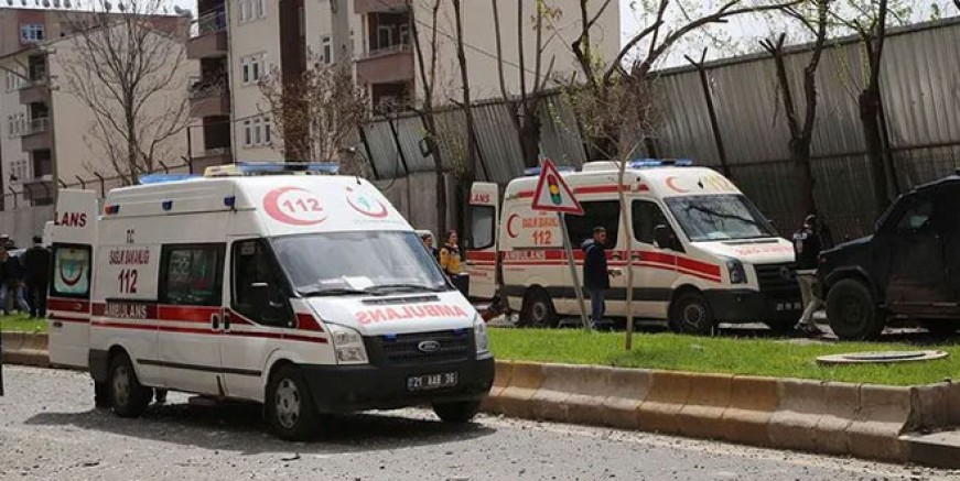 Diyarbakır’da savaş gibi çatışma; 5 ölü