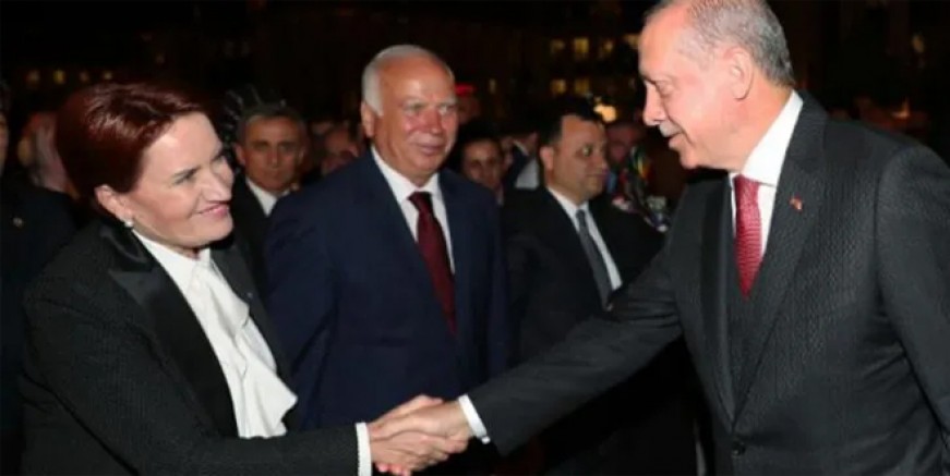 Erdoğan ile Akşener tokalaştı sosyal medya yıkıldı
