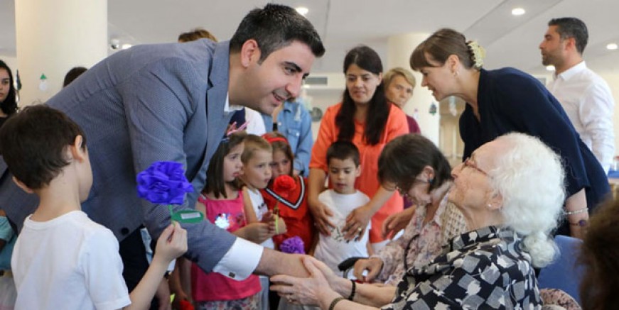 Gökhan Yüksel bayramda gönül köprüsü kurdu