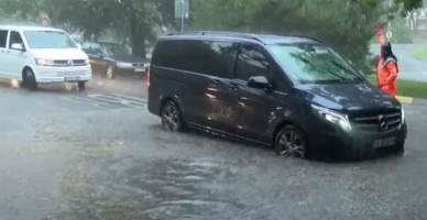 İstanbul sele teslim oldu