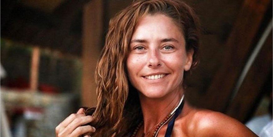 Ece Uslu’yu köpek ısırdı