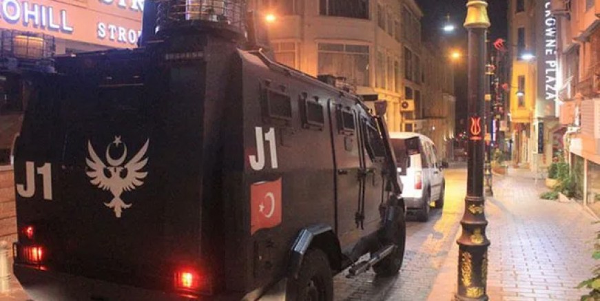 İstanbul’da DEAŞ’e şafak operasyonu