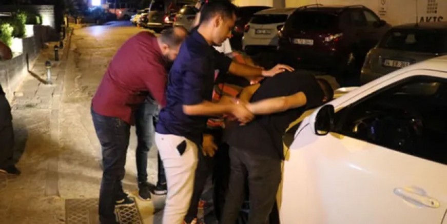 İstanbul’da değnekçilere suçüstü!