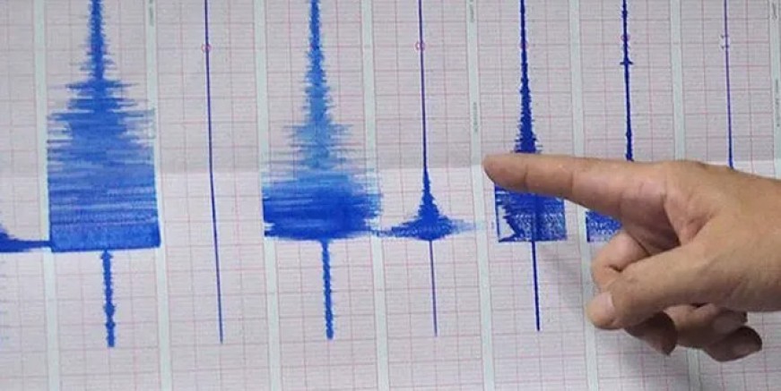 İzmir’de 3,2 büyüklüğünde deprem