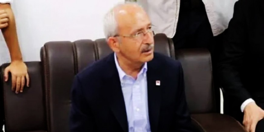 Kemal Kılıçdaroğlu’na yumurtalı saldırı!