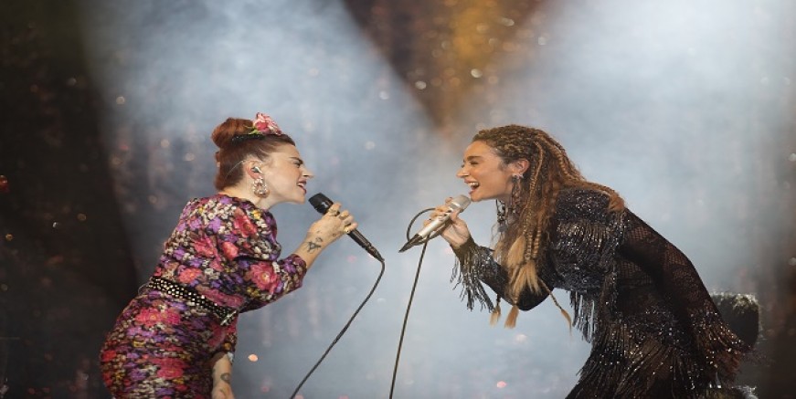 Sıla ile Ceylan Ertem’den muhteşem düet