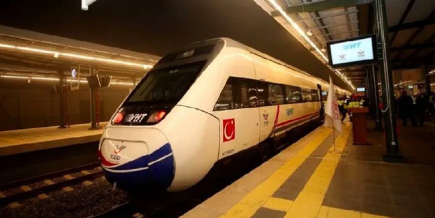 Tren biletleri ve posta ücretlerine zam geldi