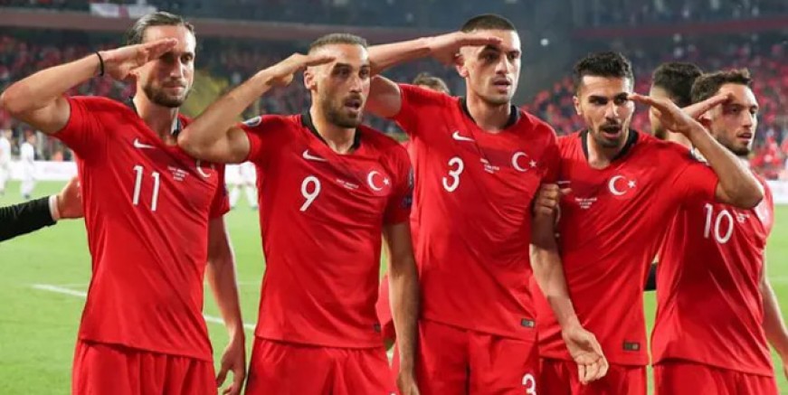 UEFA’dan asker selamı açıklaması!