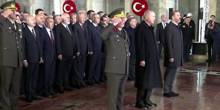 Erdoğan Anıtkabir’de ‘Saygıyla yadediyoruz’