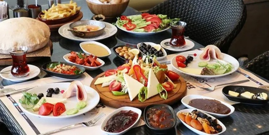 Serpme kahvaltı israfı 100 Milyar TL’yi aştı