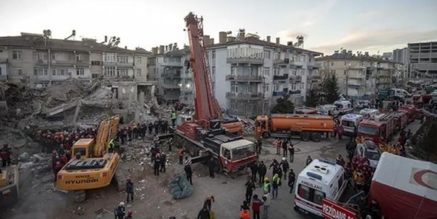 Elazığ’da irili ufaklı tam 826 artçı deprem oldu