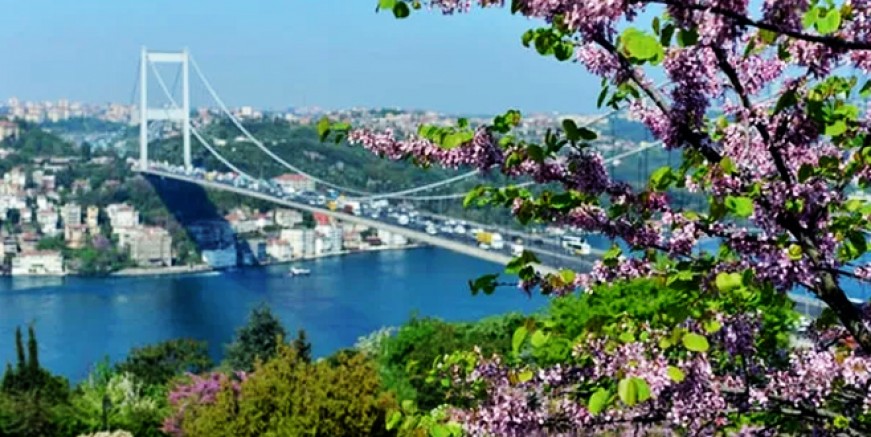 İstanbul’a kış gelmeden bahar geliyor