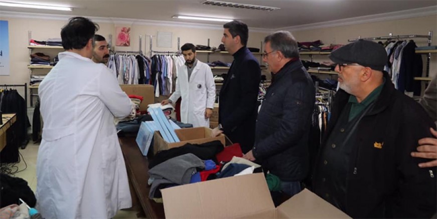 Kartal Belediyesi depremzedelere yardım elini uzattı