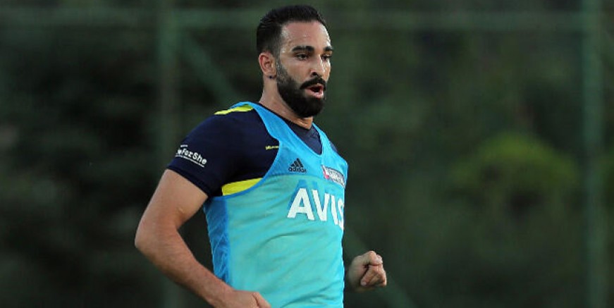 Adil Rami Ersun Yanal’ı topa tuttu