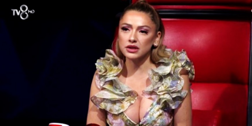 Hadise çiçek açtı