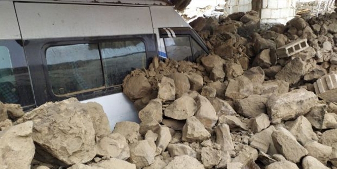 İran’da 5.9 büyüklüğünde deprem