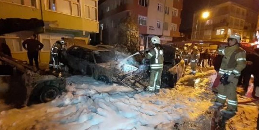 İstanbul’da Neron dehşeti; 9 araç kundaklandı