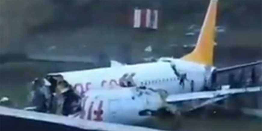 Pegasus uçağı Sabiha Gökçen’de pistten çıktı